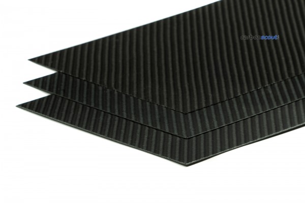 CFK-Platten HOCHGLANZ 2hg 700x450x2,0mm